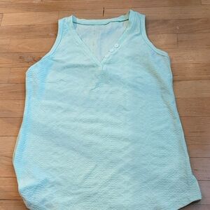 Sleeveless V-Neck Tank Top in Mint